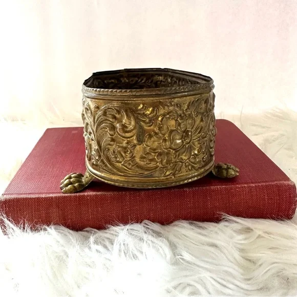 Beautiful Floral Copper Clawfoot Gold Cashpot Planter - Picture 4 of 7